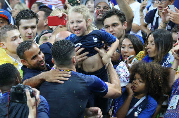 而是日复一 而是日复一