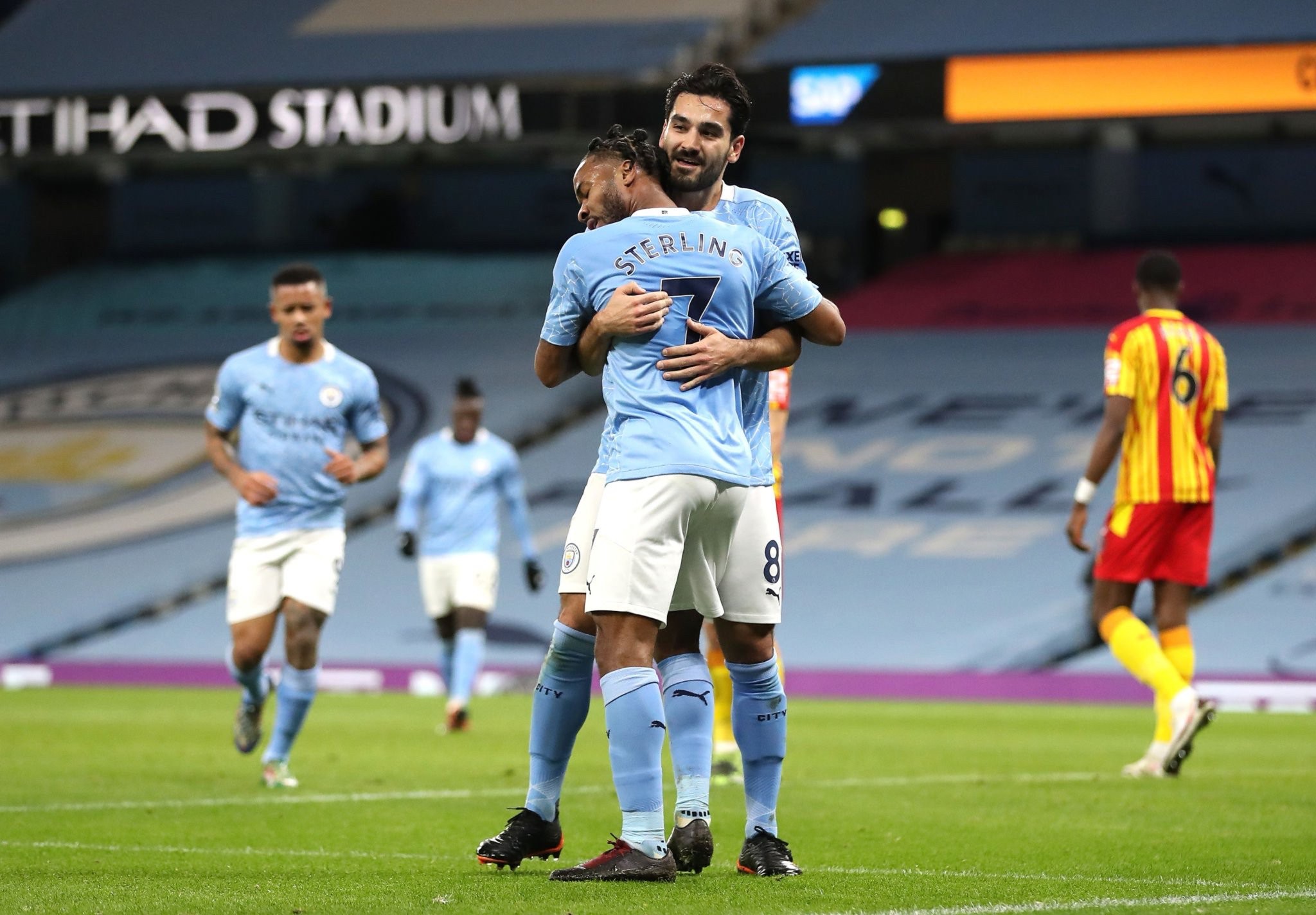 或許能給他 或許能給他